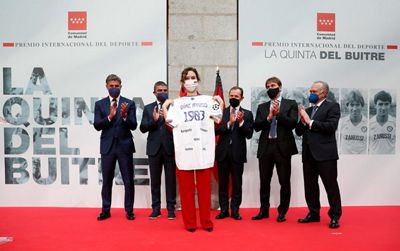 acto de entrega del premio internacional del deporte a la quinta del buitre