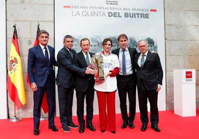 acto de entrega del premio internacional del deporte a la quinta del buitre