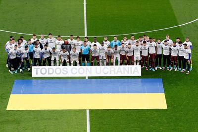 mensaje de apoyo a ucrania en el santiago bernabéu