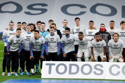 mensaje de apoyo a ucrania en el santiago bernabéu