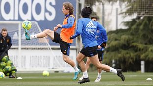 O plantel prepara o Clássico