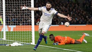 O primeiro golo de Benzema em Stamford Bridge é o melhor da Champions para a UEFA