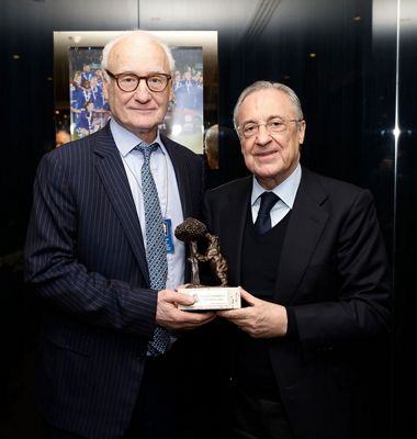 intercambio de obsequios chelsea-real madrid