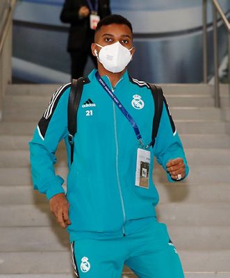 llegada del real madrid al santiago bernabéu