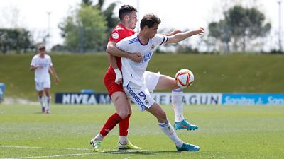 1-2: El Castilla, sin suerte ante el Alcoyano