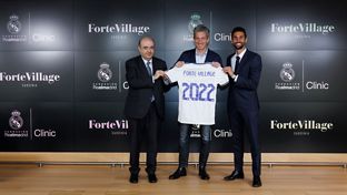 Arbeloa presenta los clínics de la Fundación Real Madrid en Cerdeña