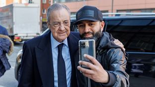 El presidente, con el equipo en Mánchester