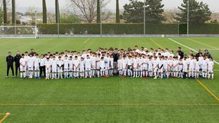 Casillas welcomed the children taking part in the Foundation's clinic with IES-SEK schools