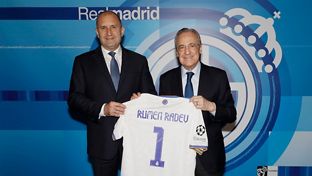 Bulgarian president visits Santiago Bernabéu works with Florentino Pérez