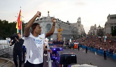 el madridismo celebró la 35ª liga en cibeles