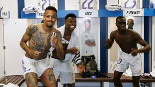 Inside Real Madrid: El baile, protagonista de la celebración en el vestuario