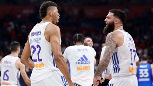 All out for the Undécima