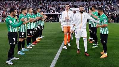 Pasillos de campeones en el Santiago Bernabéu