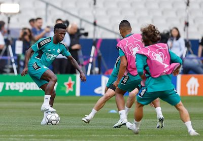 entrenamiento del real madrid en parís