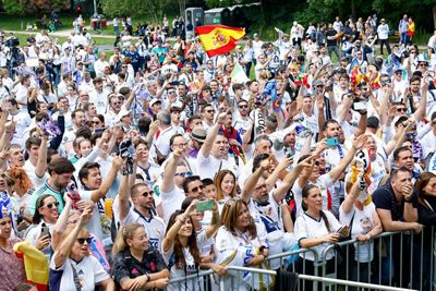 fan zone del real madrid en parís