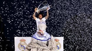 El madridismo celebró la Decimocuarta en Cibeles