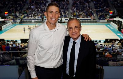 el presidente saludó a carroll en el wizink center