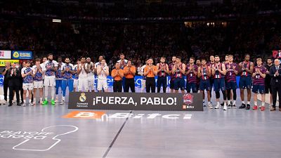Pancarta de apoyo a Laso antes del Bitci Baskonia-Real Madrid