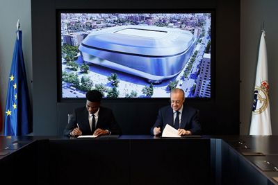 presentación de tchouameni como nuevo jugador del real madrid