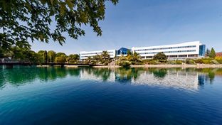 La Escuela Universitaria Real Madrid Universidad Europea, entre las tres mejores escuelas de negocios en la modalidad MBA según 'Forbes'