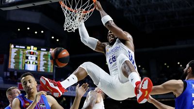 81-66: El Madrid gana con autoridad al Barça y se sitúa a una victoria del título de Liga