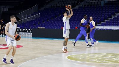 Last training session ahead of Game 4 of League final