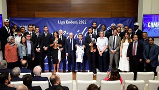 Así fue la foto de familia en el Ayuntamiento