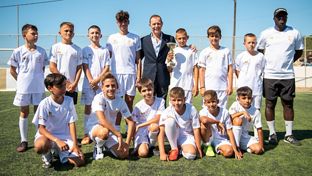 Butragueño presents Foundation clinics in Greece