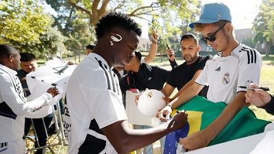 La plantilla firmó autógrafos en Los Ángeles