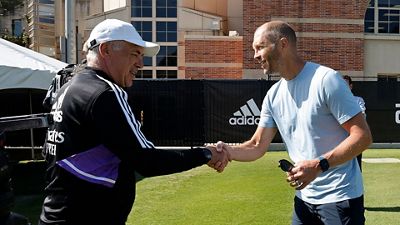 Gregg Berhalter presenció el entrenamiento del equipo en UCLA