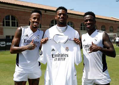 juju smith-schuster visitó a la plantilla