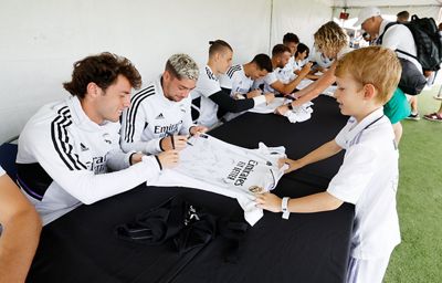 encuentro con los aficionados en los ángeles