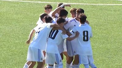 El golazo de Chema desde el centro del campo con el Juvenil B