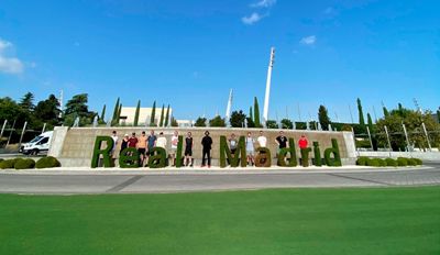 estudiantes de victoria university visitan las instalaciones deportivas de la universidad europea
