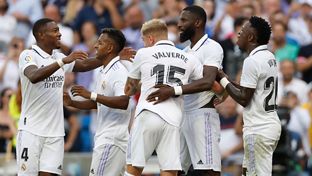 Quinta vitória consecutiva do líder da Liga