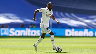 Inside Real Madrid: Así reciben sus compañeros a Rüdiger después de marcar su primer gol con el Real Madrid