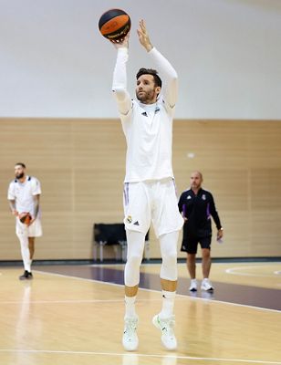 entrenamiento del real madrid de baloncesto