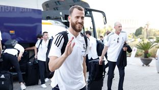 Real Madrid arrive in Sevilla