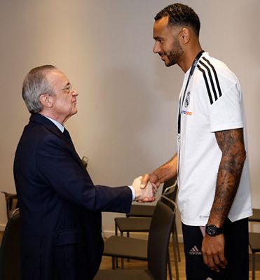 el presidente con el equipo en sevilla