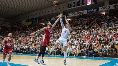 88-94: Real Madrid get their league campaign underway with a win