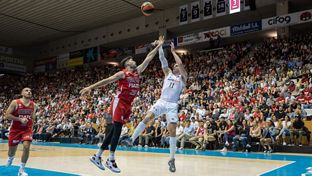 El Real Madrid se estrena en Liga con victoria