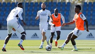 Ancelotti gets the remaining internationals back in training