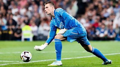 Lunin cumple 24 años