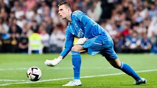 Lunin cumple 24 años