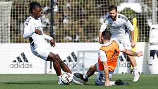 Real Madrid continue preparations for the Clásico