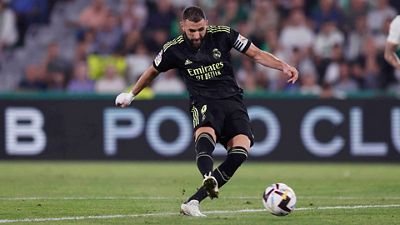 Benzema marca e atinge as 300 vitórias na Liga com o Madrid