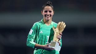 Sofía Fuente, Guante de Oro del Mundial sub-17