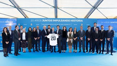 el real madrid y sanitas celebran 20 años de alianza