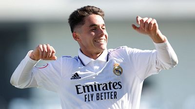 Arribas: golpeo perfecto a la escuadra para adelantar al Castilla