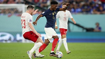 2-1: Francia, con Tchouameni de titular, gana a Dinamarca y ya está en octavos